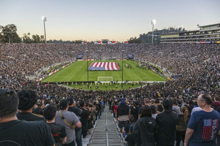 ‘El Tráfico’ soccer match between LA Galaxy and LAFC smashes MLS attendance record