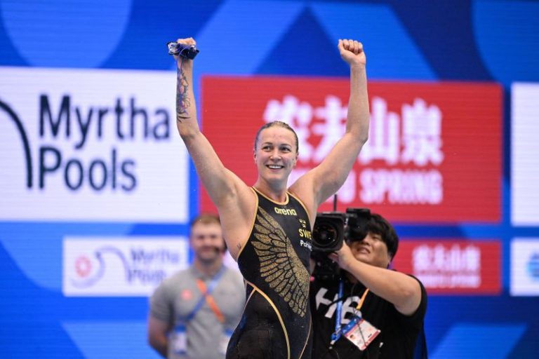 Sarah Sjöström surpasses a Michael Phelps record at the World Championships