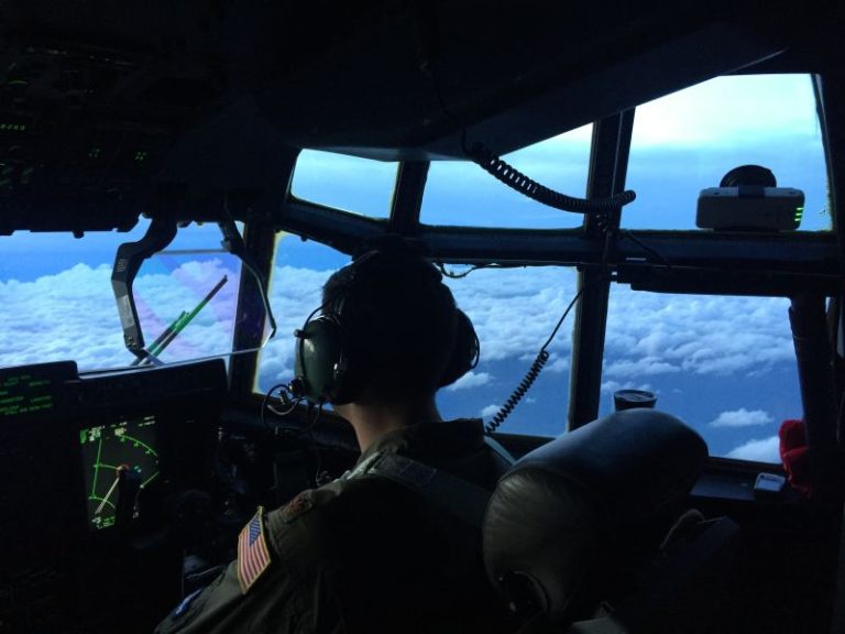 Here’s why hurricane hunters fly their planes in weird patterns into storms