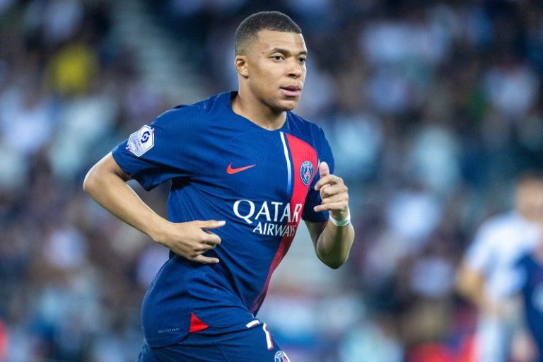 Kylian Mbappé reinstated into PSG’s first-team squad after ‘positive talks’ with the club