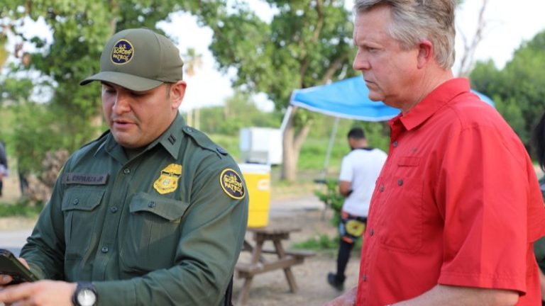 GOP senators raise national security concerns over release of Chinese nationals into US at southern border