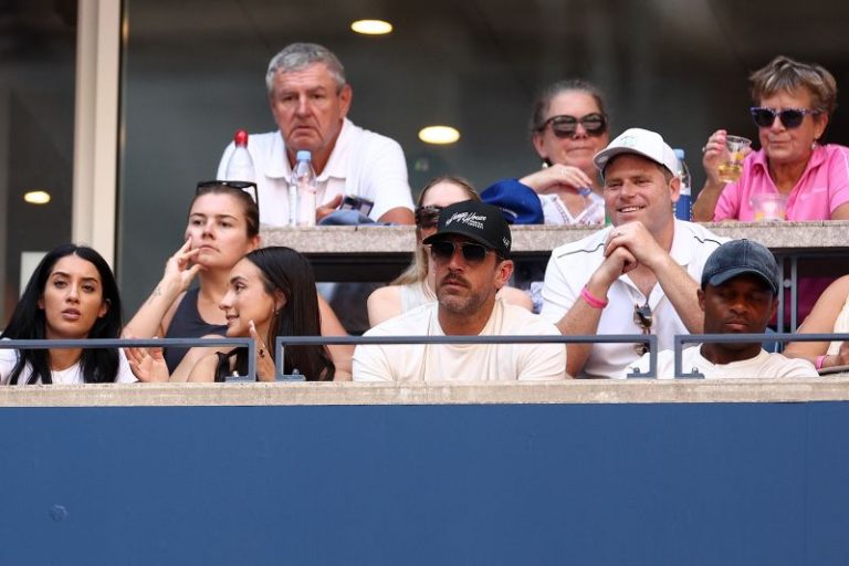 Aaron Rodgers achieves bucket list dream of watching Novak Djokovic play