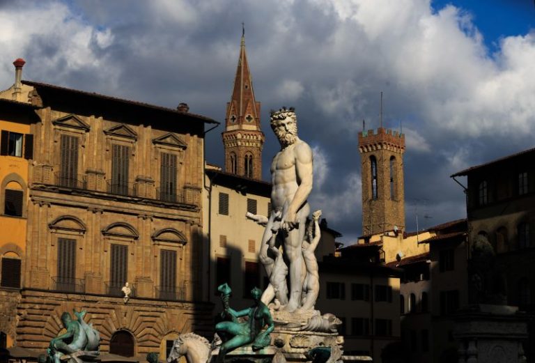 German tourist accused of damaging 16th-century statue in Florence