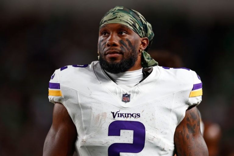 Minnesota Vikings player shares racist messages received following Thursday Night Football loss