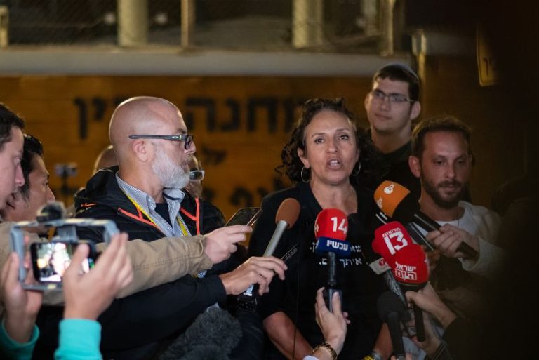 Frustrations spill over in Israel as hostage families demand answers from Netanyahu