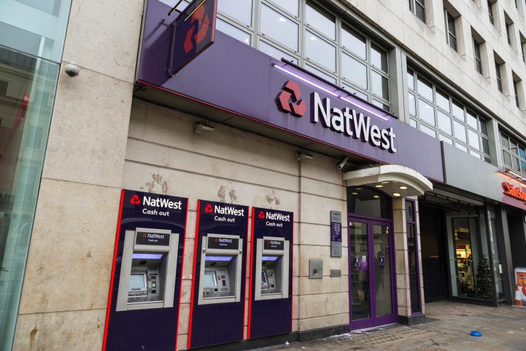 NatWest share price has double-topped ahead of earnings
