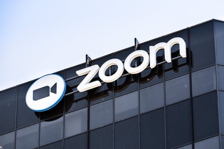 Zoom Video stock is in trouble, but a 130% rebound is possible