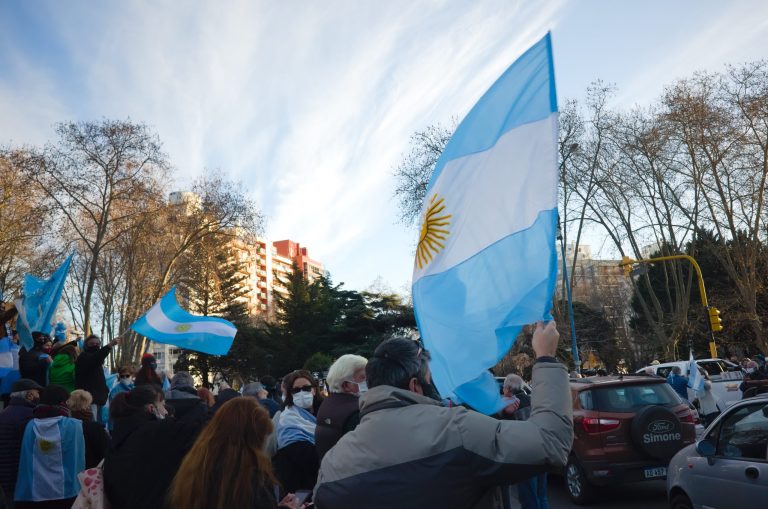 Argentina slashes benchmark rate to 32% amid ongoing inflation crisis
