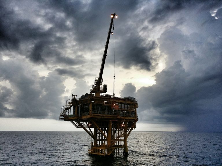 Oil prices rebound from three-year lows, but weak market challenges US producers